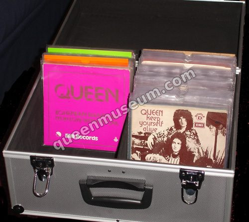 Queen rare 45 record Box
